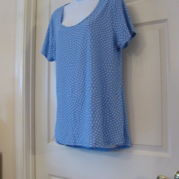 * 2/$15 LuLaRoe Classic T XL New NWOT $35 Blue Diamond Pattern Stretch - Picture 4 of 4
